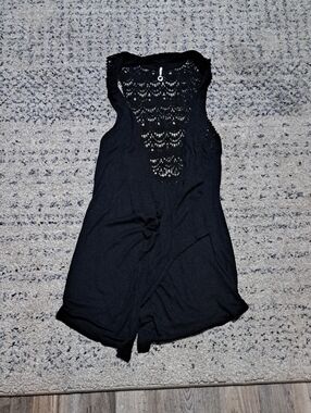 Robin K Black Lace-Back Sleeveless Cardigan